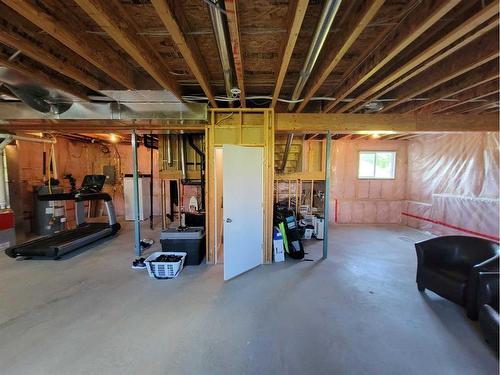 813 10 Street, Fox Creek, AB - Indoor Photo Showing Basement