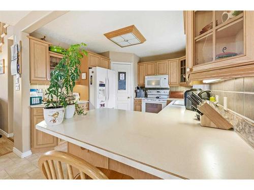 5809 12A Avenue, Edson, AB - Indoor Photo Showing Kitchen