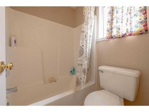 5809 12A Avenue, Edson, AB - Indoor Photo Showing Bathroom