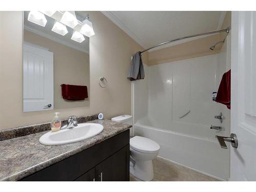 824 11 Street Se, Slave Lake, AB - Indoor Photo Showing Bathroom