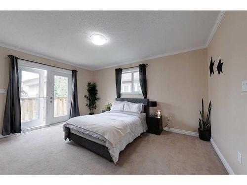 824 11 Street Se, Slave Lake, AB - Indoor Photo Showing Bedroom