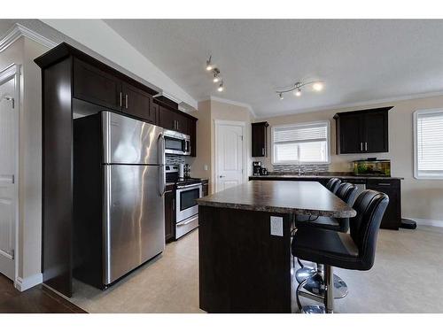 824 11 Street Se, Slave Lake, AB - Indoor Photo Showing Kitchen With Double Sink