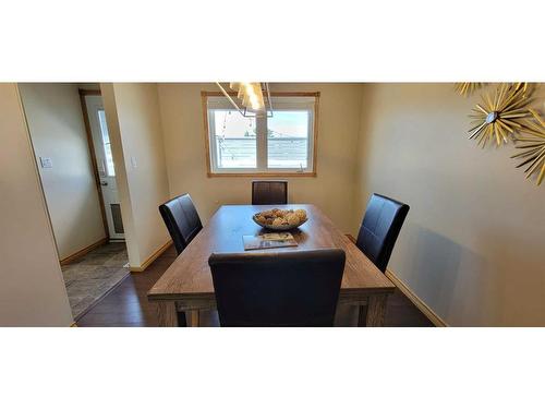 1108 50 Street, Edson, AB - Indoor Photo Showing Dining Room