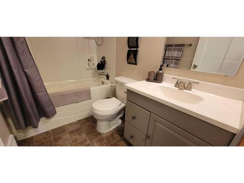 1108 50 Street, Edson, AB - Indoor Photo Showing Bathroom