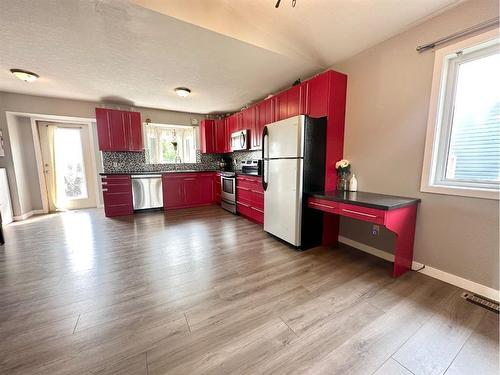 4729 43 Street, Mayerthorpe, AB - Indoor Photo Showing Kitchen