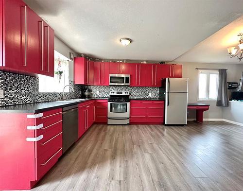 4729 43 Street, Mayerthorpe, AB - Indoor Photo Showing Kitchen