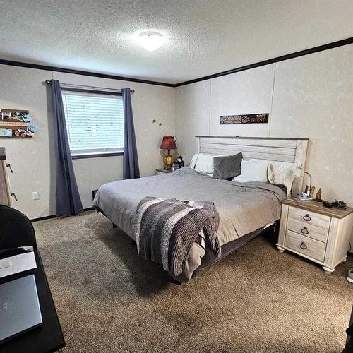 609 40A Street, Edson, AB - Indoor Photo Showing Bedroom