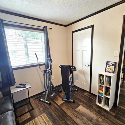 609 40A Street, Edson, AB - Indoor Photo Showing Gym Room