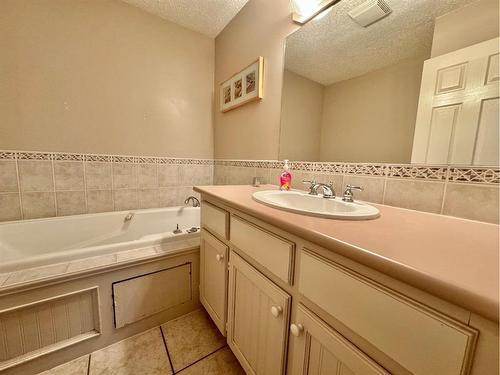 703 3 Avenue, Fox Creek, AB - Indoor Photo Showing Bathroom