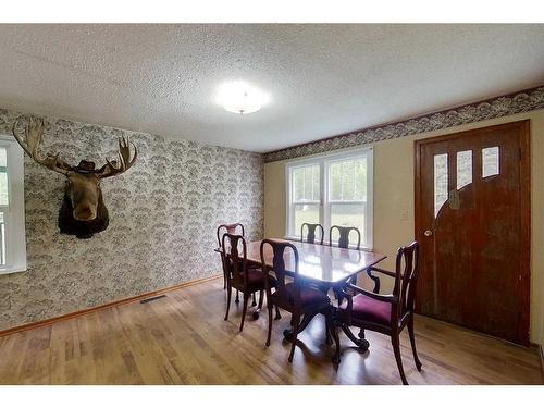 53223 Range Road 183, Rural Yellowhead County, AB - Indoor Photo Showing Dining Room