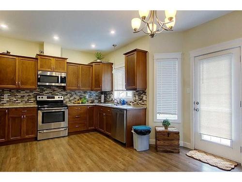 136-116 6 Avenue Ne, Slave Lake, AB - Indoor Photo Showing Kitchen