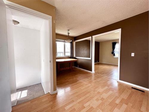 3 Isbister Avenue, Swan Hills, AB - Indoor Photo Showing Other Room