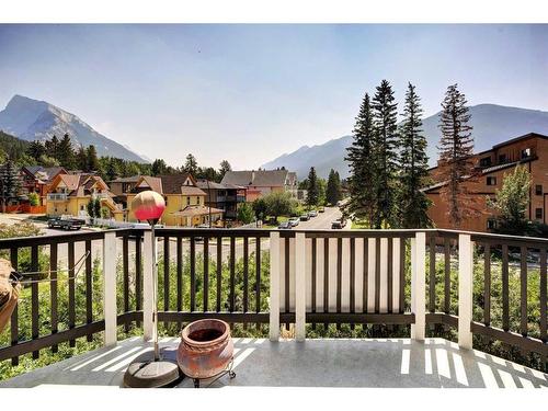 A&B-448 Elk Street, Banff, AB - Outdoor