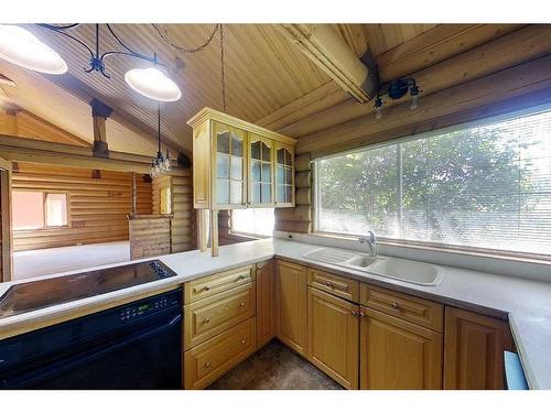 15328 Township Road 534, Rural Yellowhead County, AB - Indoor Photo Showing Kitchen With Double Sink