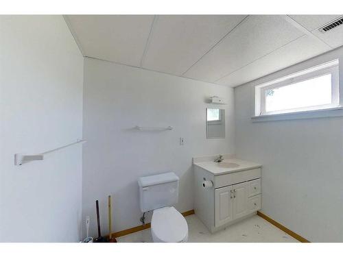 15328 Township Road 534, Rural Yellowhead County, AB - Indoor Photo Showing Bathroom