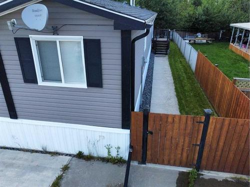 414 10 Street, Fox Creek, AB - Outdoor With Exterior