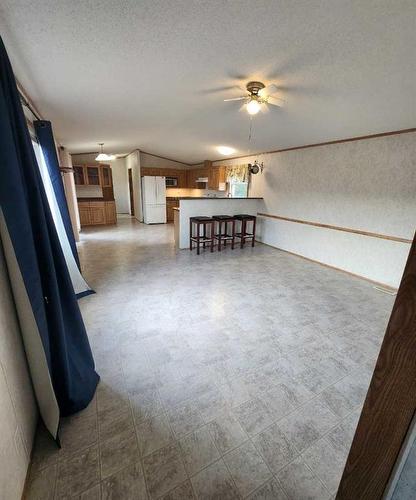 414 10 Street, Fox Creek, AB - Indoor