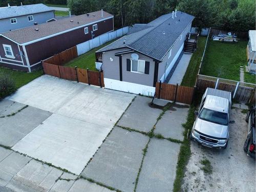 414 10 Street, Fox Creek, AB - Outdoor