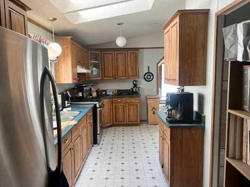 230 Mawdsley Crescent, Grande Cache, AB - Indoor Photo Showing Kitchen