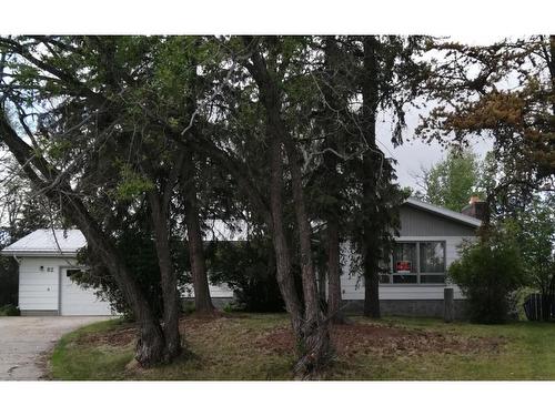 82 Feero Drive, Whitecourt, AB - Outdoor