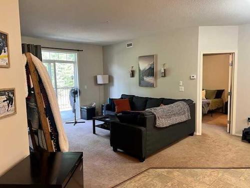 207-160 Moberly Road, Grande Cache, AB - Indoor Photo Showing Living Room