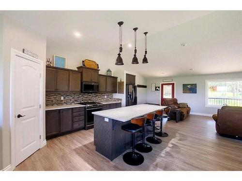 53425A Range Road 175, Rural Yellowhead County, AB - Indoor Photo Showing Kitchen