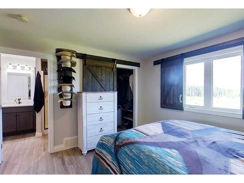 53425A Range Road 175, Rural Yellowhead County, AB - Indoor Photo Showing Bedroom