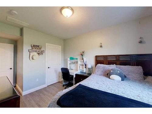 53425A Range Road 175, Rural Yellowhead County, AB - Indoor Photo Showing Bedroom