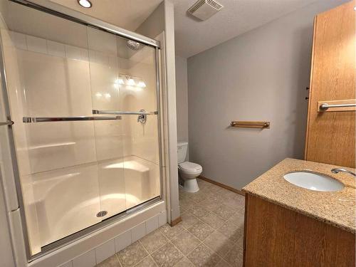 110 Poplar Drive, Whitecourt, AB - Indoor Photo Showing Bathroom