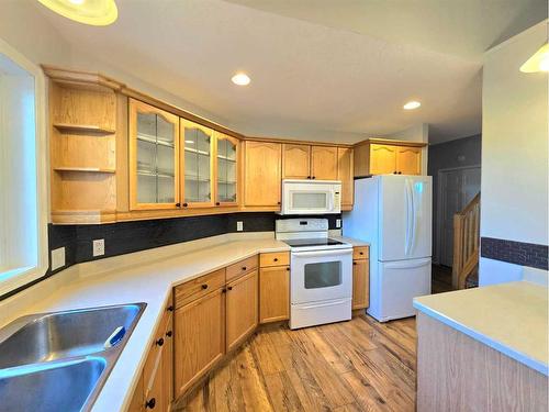 110 Poplar Drive, Whitecourt, AB - Indoor Photo Showing Kitchen With Double Sink