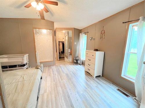 642037 Highway 2, Rural Athabasca County, AB - Indoor Photo Showing Bedroom