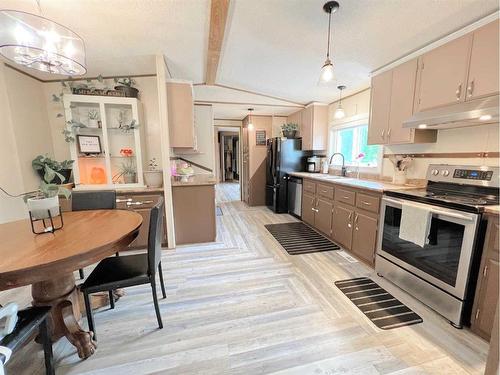 642037 Highway 2, Rural Athabasca County, AB - Indoor Photo Showing Kitchen