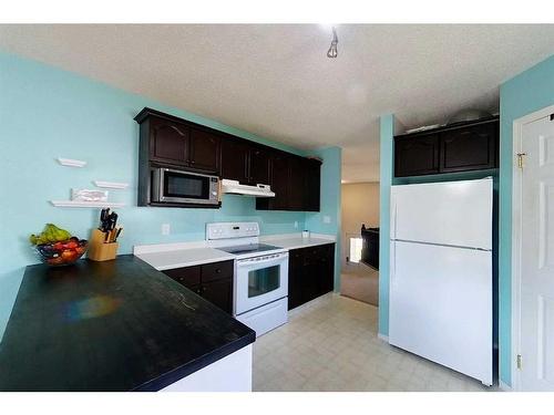 5104 18 Avenue, Edson, AB - Indoor Photo Showing Kitchen