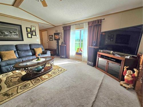 592061A Highway 658, Rural Woodlands County, AB - Indoor Photo Showing Living Room