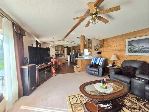 592061A Highway 658, Rural Woodlands County, AB - Indoor Photo Showing Living Room