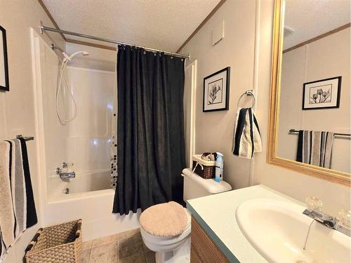 592061A Highway 658, Rural Woodlands County, AB - Indoor Photo Showing Bathroom