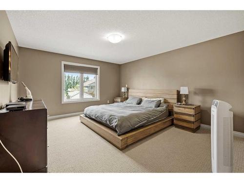 1509 42 Street, Edson, AB - Indoor Photo Showing Bedroom