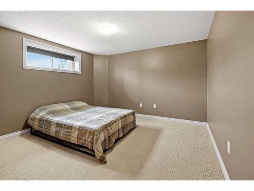 1509 42 Street, Edson, AB - Indoor Photo Showing Bedroom