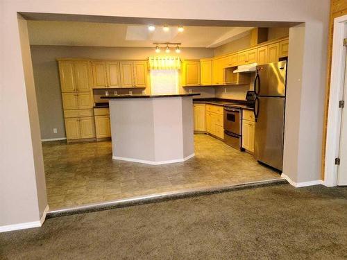 4260 Caribou Crescent, Wabasca, AB - Indoor Photo Showing Kitchen