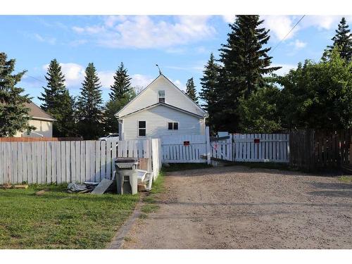 5327 4 Avenue, Edson, AB - Outdoor