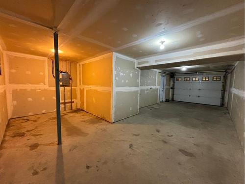 Unit 3-4010 47 Street, Whitecourt, AB - Indoor Photo Showing Garage