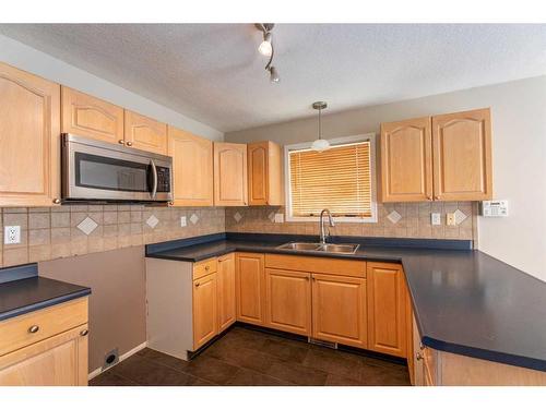 189 Sitar Crescent, Hinton, AB - Indoor Photo Showing Kitchen With Double Sink