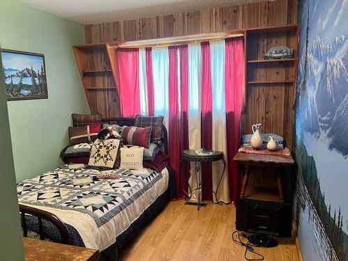 9801 105 Street, Grande Cache, AB - Indoor Photo Showing Bedroom