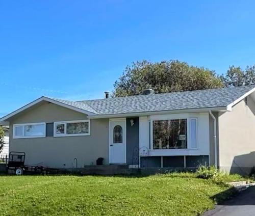 5443 Home Street, Swan Hills, AB - Outdoor