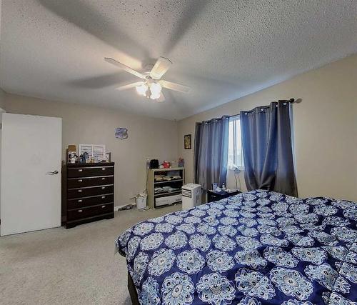 1102 55 Street, Edson, AB - Indoor Photo Showing Bedroom