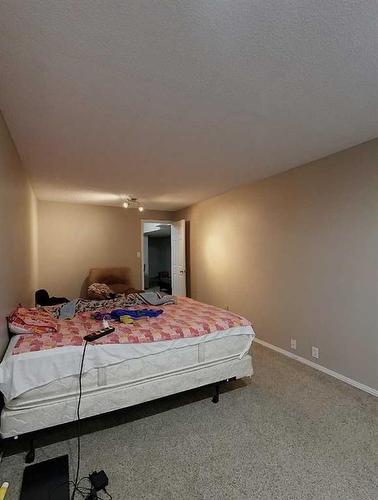 1102 55 Street, Edson, AB - Indoor Photo Showing Bedroom