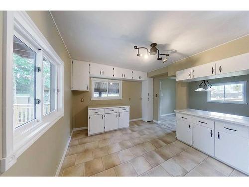 2650 Neewatin Drive, Wabasca, AB - Indoor Photo Showing Kitchen