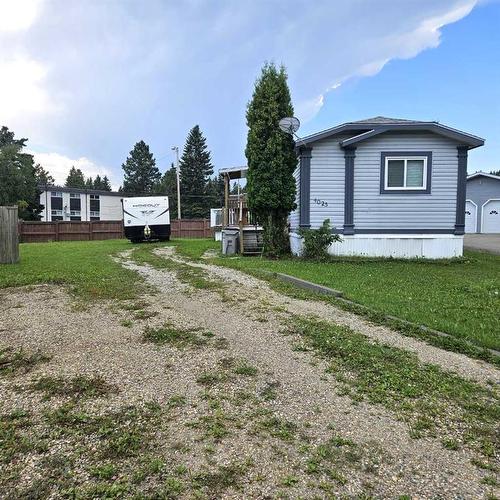 4025 6A Avenue, Edson, AB - Outdoor