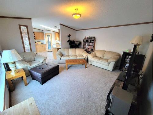 4025 6A Avenue, Edson, AB - Indoor Photo Showing Living Room