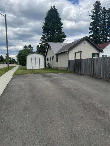 822 50 Street, Edson, AB - Outdoor